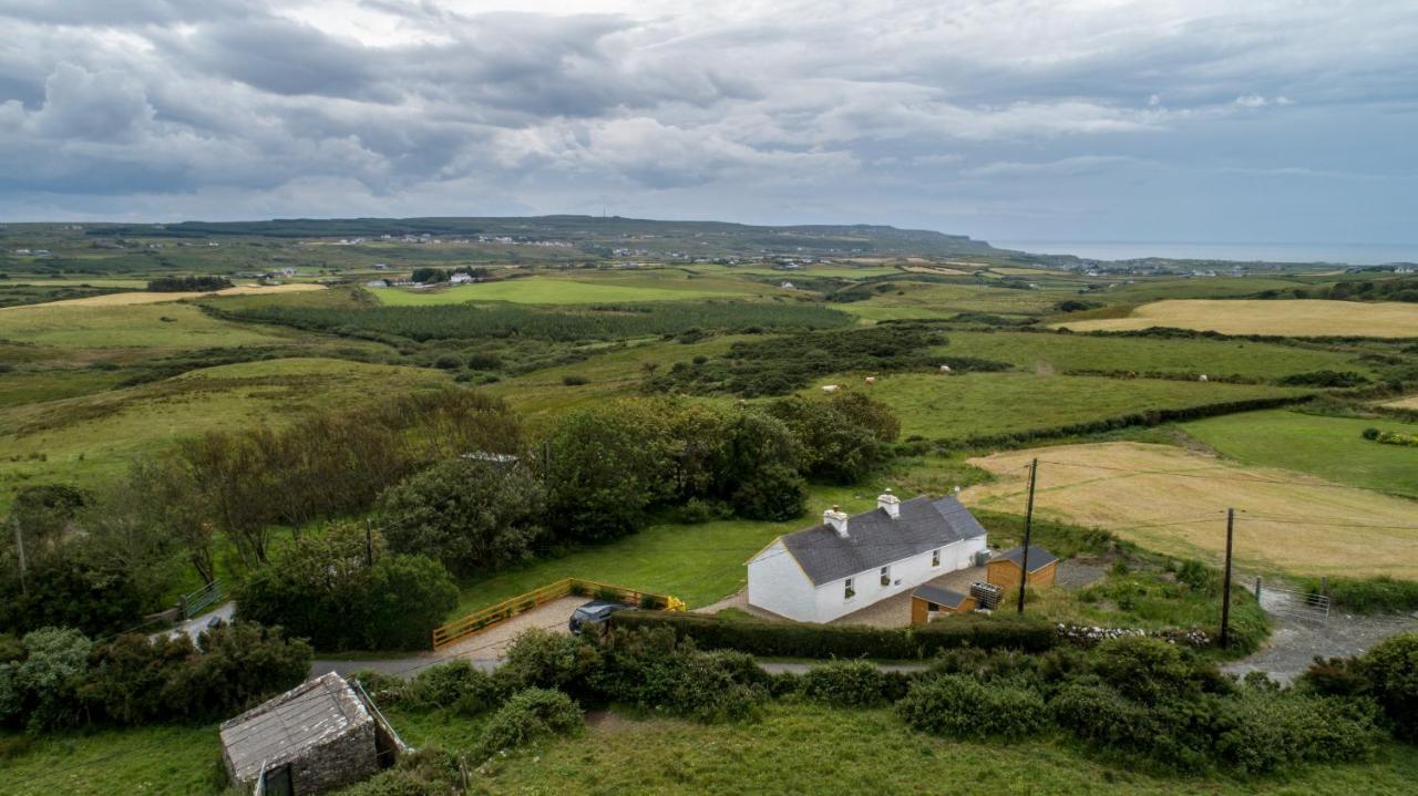 Yellow Cottage, Doolin Knockfin Cross Roads Ngoại thất bức ảnh