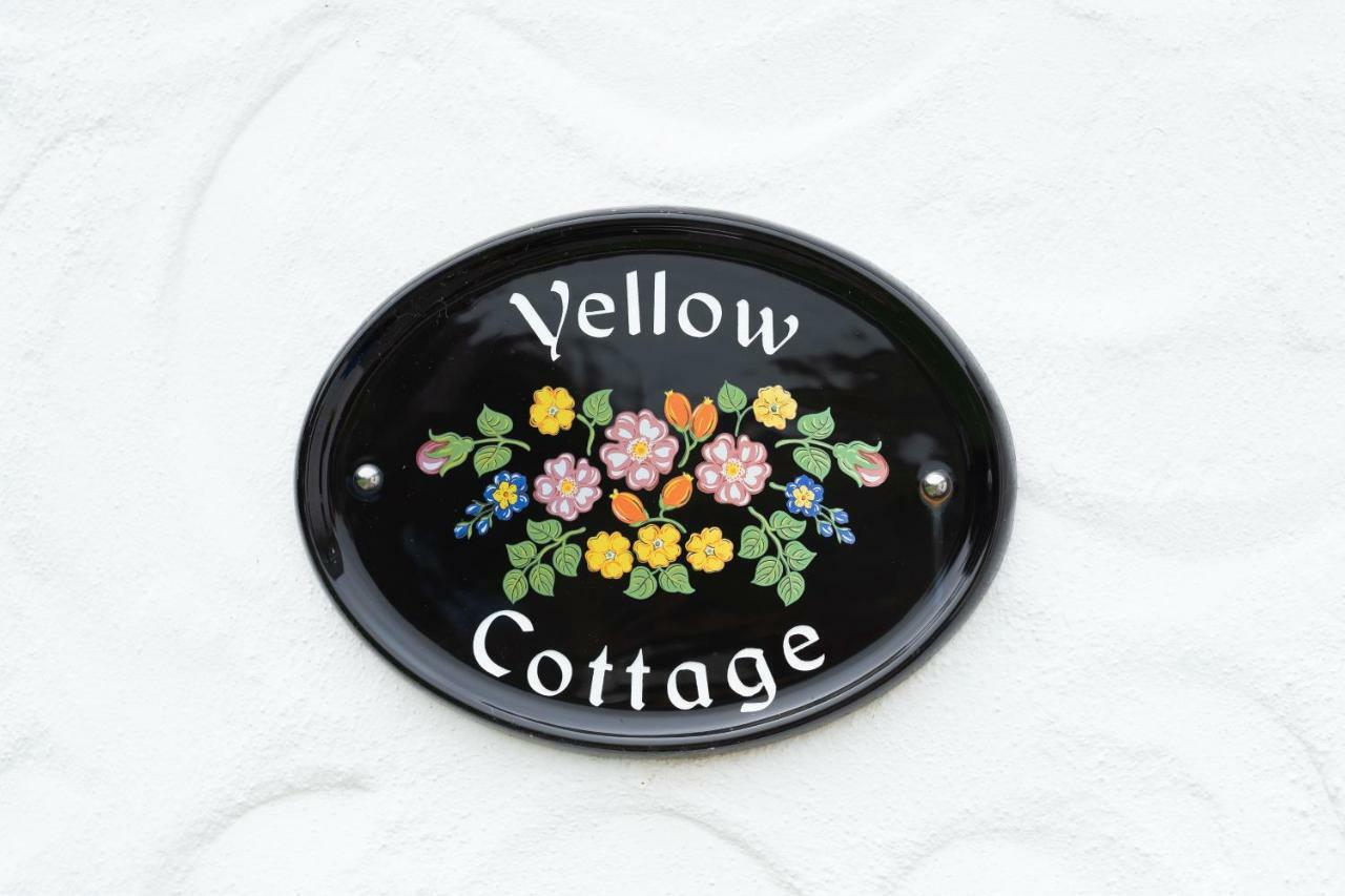 Yellow Cottage, Doolin Knockfin Cross Roads Ngoại thất bức ảnh