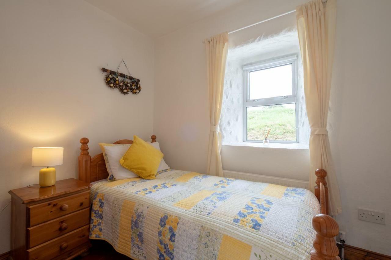 Yellow Cottage, Doolin Knockfin Cross Roads Ngoại thất bức ảnh